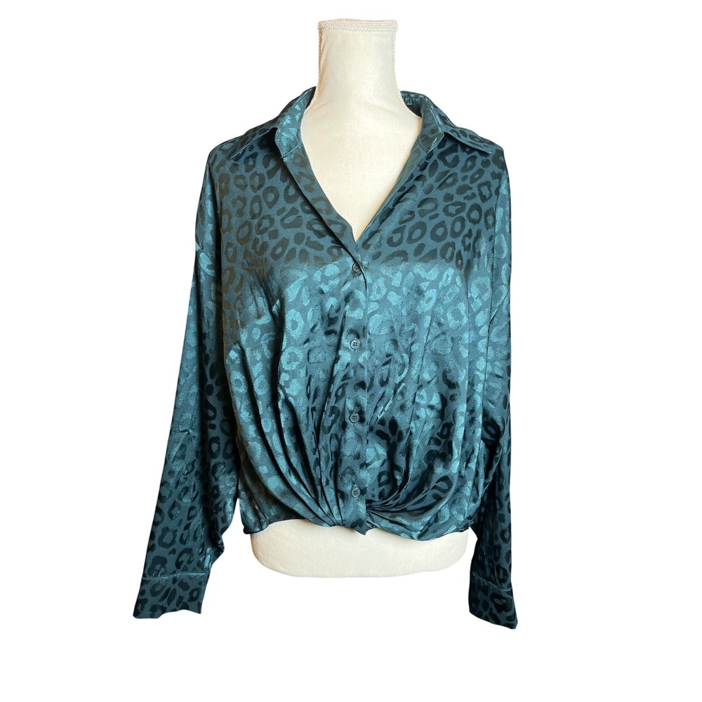 Entro Teal Green Leopard Satin Twist Front Button Down Glam Shirt Medium